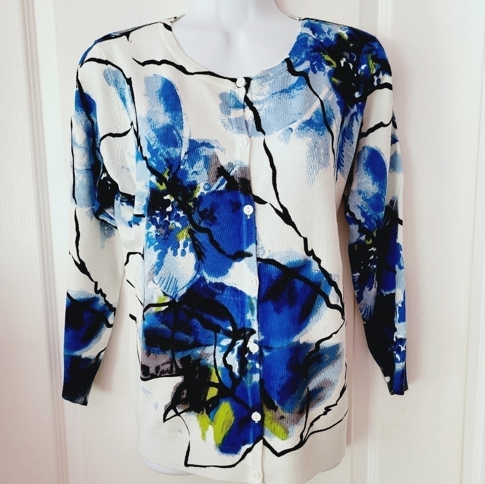 Joseph A Cardigan Blue Floral Size Medium